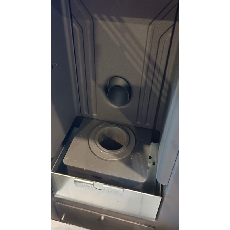 Pelletofen leise raumluftunabhängig aus Gusseisen – FIREMATIC BR9 PREMIUM 8 kW – Produktansicht 2